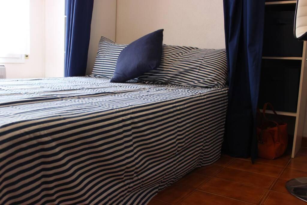 Apartment Luxury 4 Bed On Coastal Footpath At Cap Ras Llanca