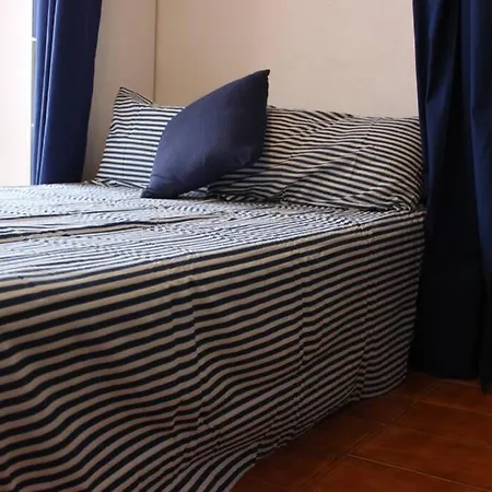 Luxury 4 Bed Apartment On Coastal Footpath At Cap Ras Llança Esterno foto
