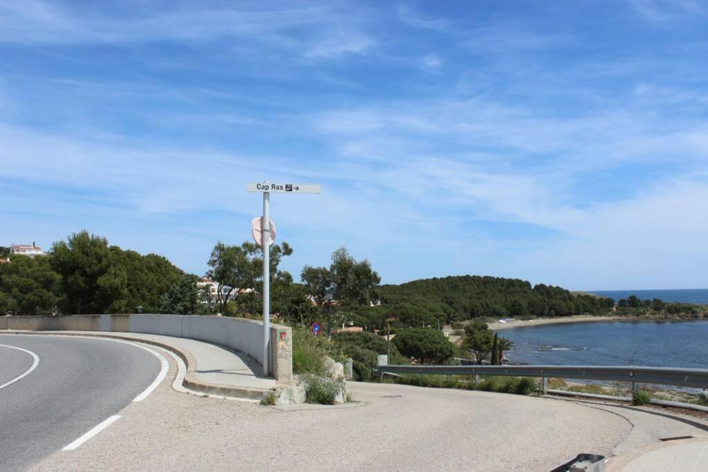 Apartament Luxury 4 Bed On Coastal Footpath At Cap Ras