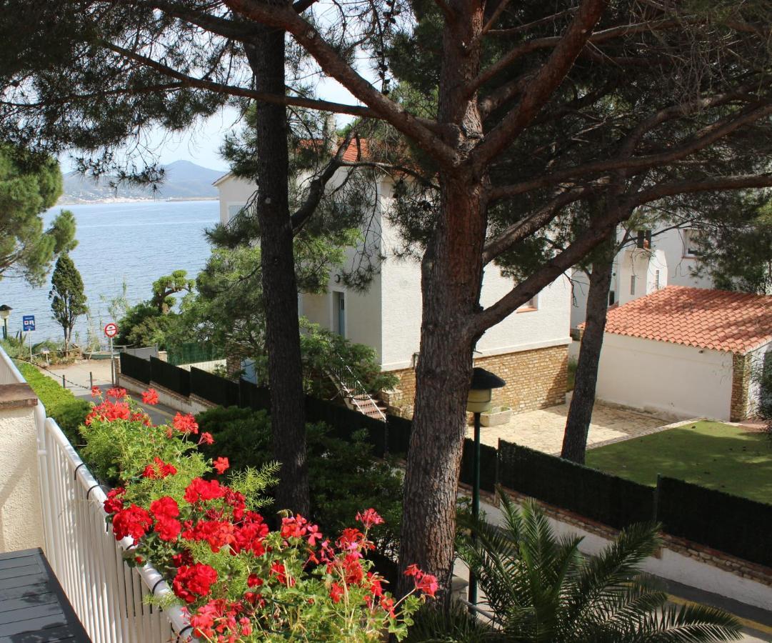 Luxury 4 Bed On Coastal Footpath At Cap Ras Appartement